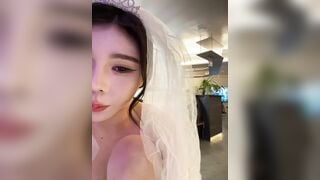 Em teen cosplay cô dâu cực xinh livetream show hàng móc lồn dâm chảy nước p29