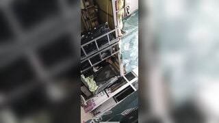 Nhỏ b cùng phòng khốn nạn call video quay lại cảnh bé b cùng phòng thay đồ cho b xem5