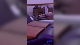 việc nằm hưởng thụ còn đâu em nó chủ động hết