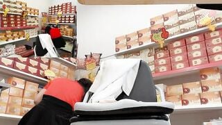 nhân viên siêu thị winmart nứng lồn thủ dâm ở chỗ làm - phần 19
