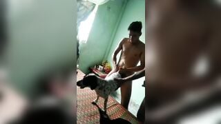 2 trai trẻ dập nát lồn chó cái sướng cong người thấy mặt