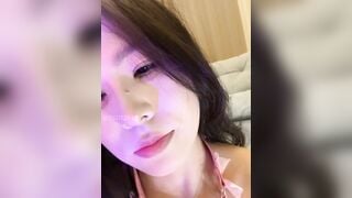Dâm nữ cực xinh livetream show hàng ngon dâm đãng p2