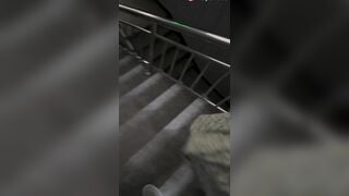 Em họ ở quê lên thành phố bị anh dụ đưa vào khách sạn địt xuất tinh đầy lồn