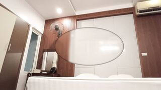 Đang địt sung lại bế nhau vào nhà tắm