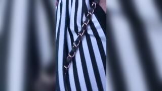 Quay lén mấy em nhân viên quán hát vú to xăm trổ