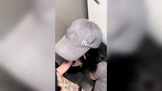 McDonald xin chào ạ, mình order gì ạ