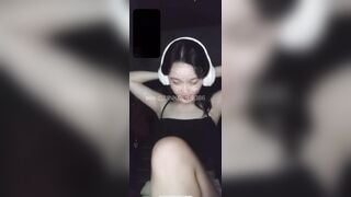 Ngọc Hân lồn dâm nhiều nước 2 dưới MÔ TẢ 1