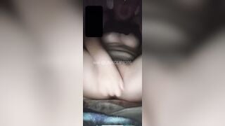 Ngọc Hân móc lồn đái ra cả niệm dưới MÔ TẢ 4