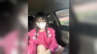 SC_Sing2001 vì quá nứng nên livestream show hàng trong xe ô tô luôn