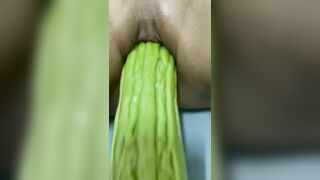 Lấy mướp đắng giúp con em họ cấp 3 mới lớn giải nứng