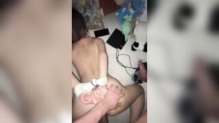 bé hư dám nhắn tin với zai bị trói tay rồi dập liên tục