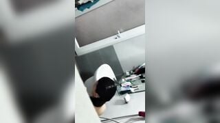 Làm liều, Quay lén con bạn Loli cùng Lớp đi tắm gội đầu và cái kết