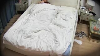 quay lén em sinh viên năm nhất cùng bố đường trong nhà nghỉ