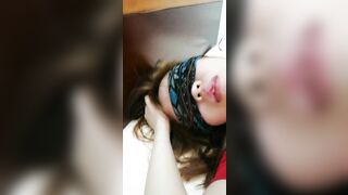 Em gái lồn hồng múp míp được địt sướng điên 2