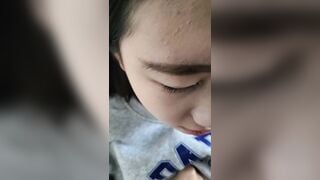 Tranh thủ trg giờ học gạ con b thân giả ốm sang phòg y tế bắt e show vú sục cặc giúp9