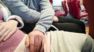 Lén lút chịch chỗ công cộng