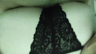 chơi em sinh viên dâm dưới đất em mặc ren đen sexy quá