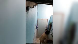 Em giúp việc