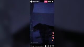 Nhỏ bạn thân thua kèo phải lên ig live show hàng