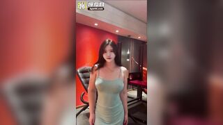 sinh viên thủ dâm trong lồng chó bằng máy khoan