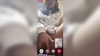 CẶP ĐÔI YÊU XA PHẢI CALL SEX NHƯ THẾ NÀY