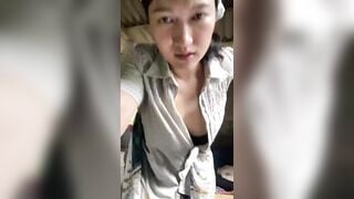 Dụ dỗ đụ vợ thằng khác sau bếp ngay trong nhà nó, hấp dẫn thật sự.