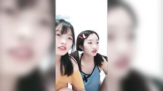 2 em Sinh viên Bên Trung Quốc Nghịch lồn nhau live sex khoe hàng cực nứng