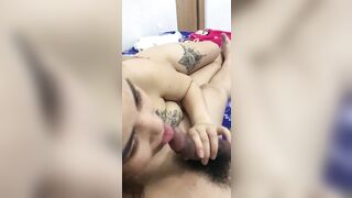 Mở mắt đã thấy bạn thân ngậm cu
