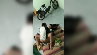 Qlen cặp đôi mới lớn phòng bên, dí theo tới tận wc