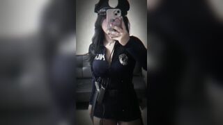 Em ny cosplay cảnh sát, a rủ thằng bạn thân some địt nát lồn em