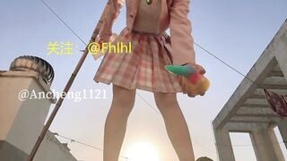 Em teen loli học sinh bím dâm vừa tan học là k mặc đồ lót chạy lên sân thượng móc lồn