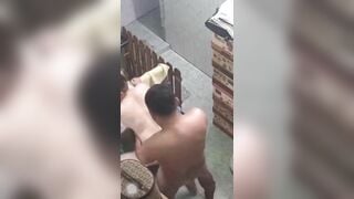 Thằng con rể số hưởng, được địt mẹ vợ tại nhà