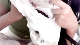 Em gái nứng lồn liếm đáy quần lót thủ dâm