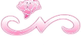 Bà mẹ Nhật Bản đánh vào mông con gái béo ú