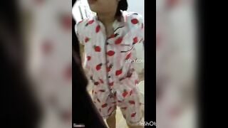 CHỦ TRỌ QUAY LÉN BÉ SV RỬA LỒN