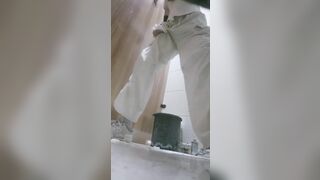 seri đặt cam quay lén nhà vệ sinh nữ em nào đít cũng to lồn múp - phần 37
