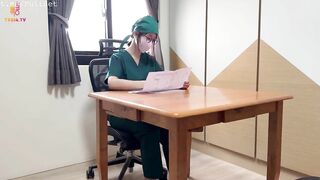 Cu to đi hiến tinh trùng bị y tá gạ đụ luôn