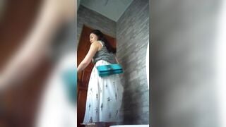 seri đặt cam quay lén nhà vệ sinh nữ em nào đít cũng to lồn múp - phần 72