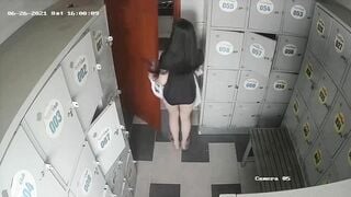 hack cam phòng thay đồ bể bơi bé nào cũng trắng trẻo dáng đẹp - phần 4