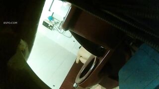 出租屋衛生間拍攝到的豐滿少婦洗澡更衣 身材苗條奶子堅挺陰毛絕對性感 720P高清完整版