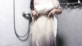 bé lolita vú to đam mê bộ môn phô dâm cho các anh thèm - phần 4