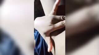 Vú to thủ dâm 18