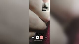 Em Thảo Chat Sex Móc Lồn Bắn Nước
