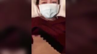 đi chơi trai bao mà sợ chồng phát hiện phải đeo khẩu trang