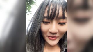 Gái dâm cho người lạ móc lồn dâm đãng