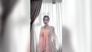 NGỌC ELIS