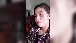 Chị bị bồ bỏ, có em Zai nào động viên Chị không