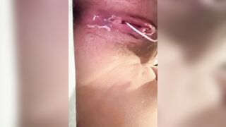 Nhìn lồn thở hỗn hểnh run rấy khi cho sextoy vào trong rung sướng thật