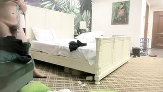 Cô ấy có eo thon, vòng mông săn chắc, vòng ngực đầy đặn