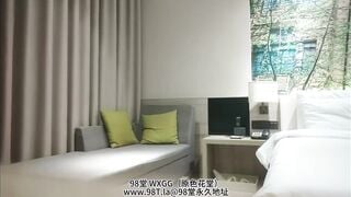Cô gái xinh đẹp, thuần khiết nhất, không trang điểm